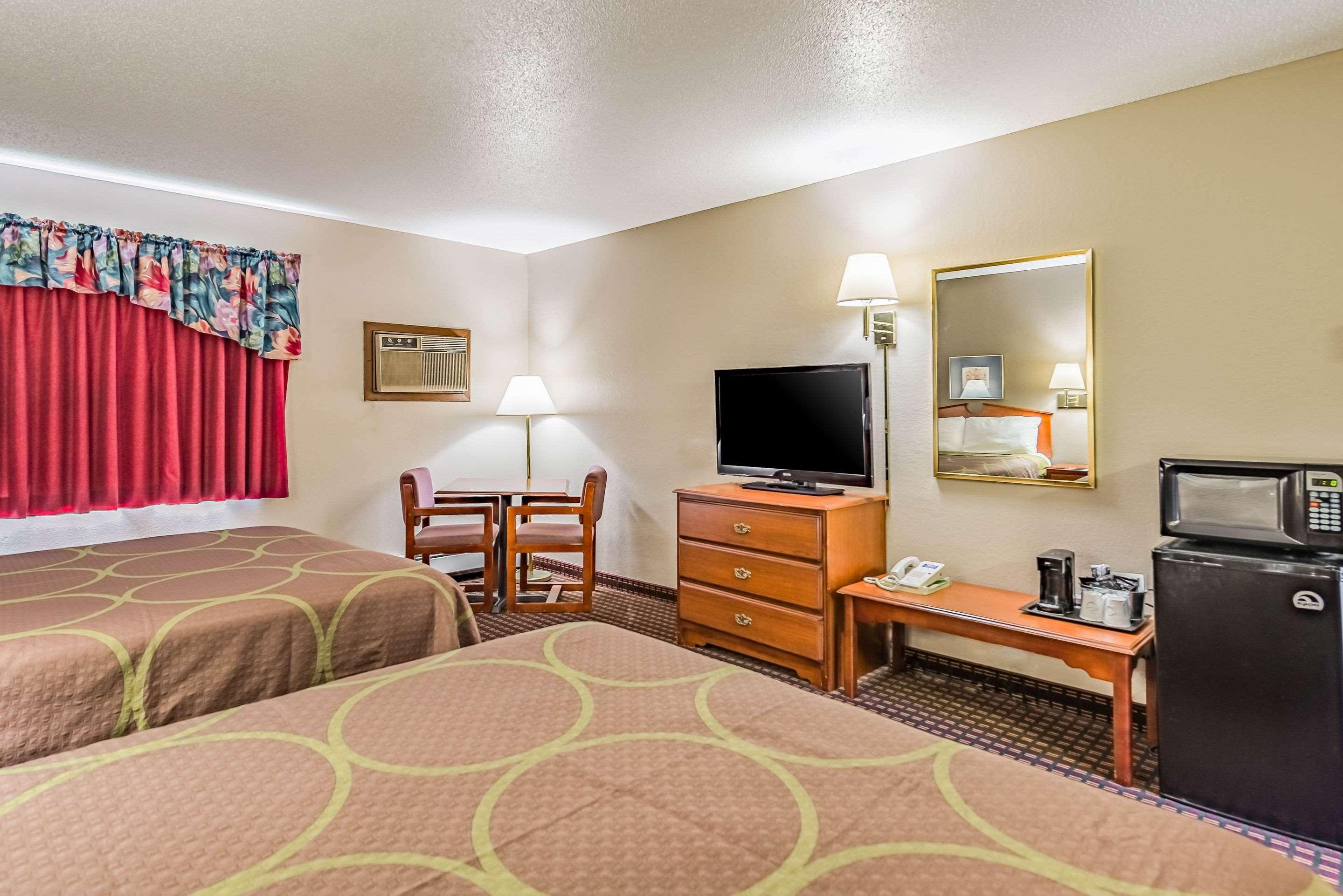 Rodeway Inn Saint Joseph Esterno foto